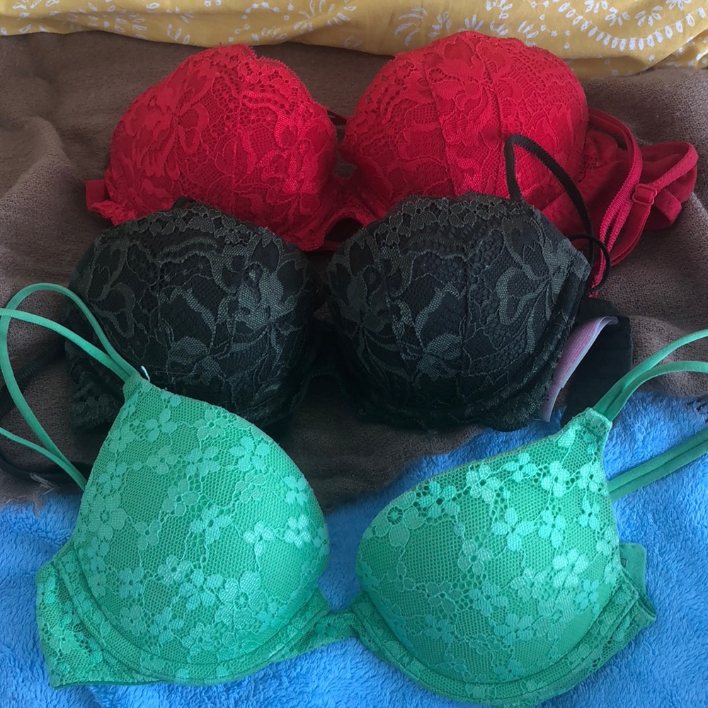 Victoria’s Secret bra bundle